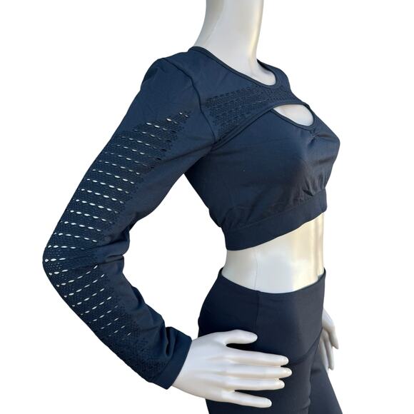 New Seamless Black Long Sleeve Cut Out Stretch Hollow Out Women Cropped Top M - Picture 4 of 6